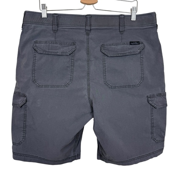 Lee Extreme Motion Cargo Shorts Gray Size 38 Casual Comfort - Picture 8 of 9